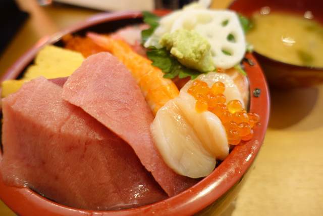 三友蓮の上海鮮チラシ寿司