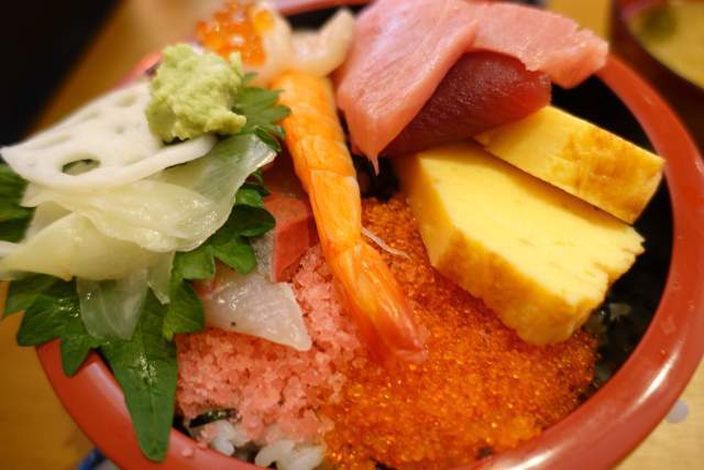 三友蓮の上海鮮チラシ寿司(裏側)