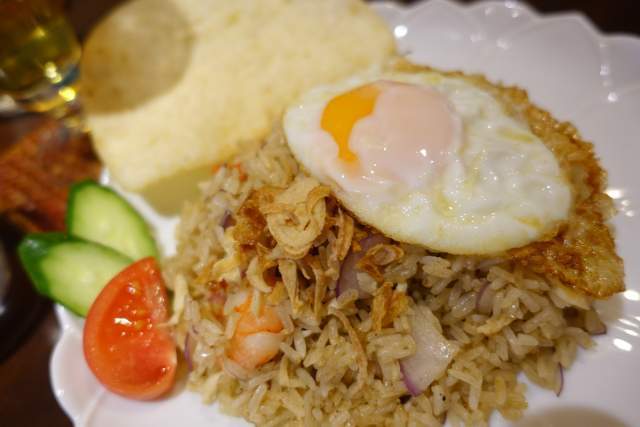 ムンランギットカフェの辛くないナシゴレン