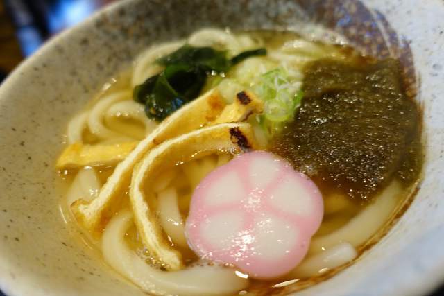 新井製麺のとろろ昆布かけうどん