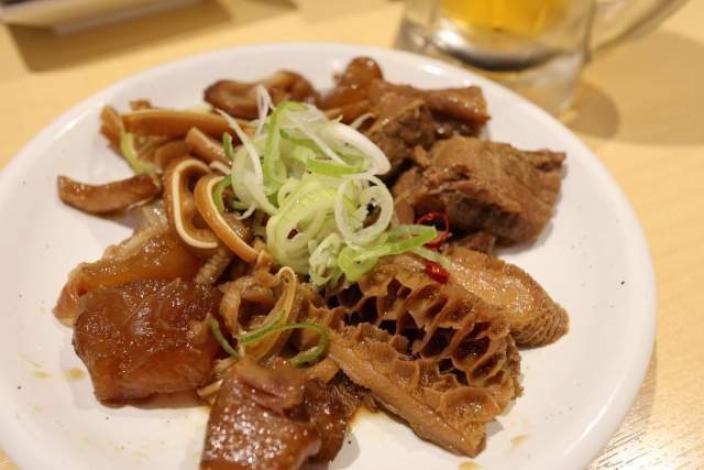 三商巧福のモツ盛合せ(大盛)