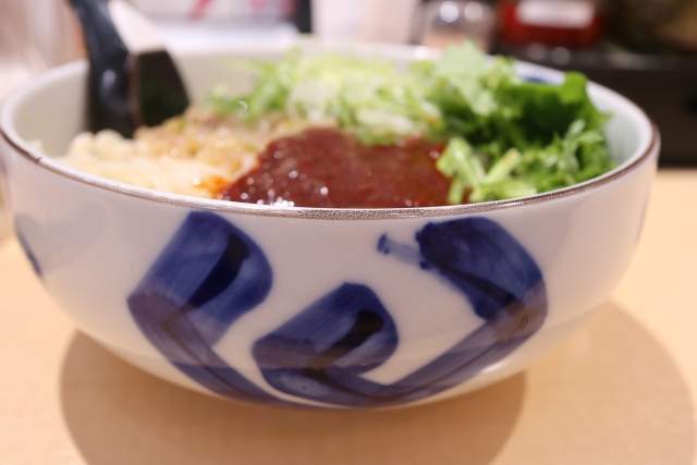 三商巧福のどんぶり