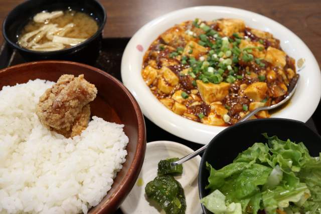 金蘭の麻婆豆腐定食