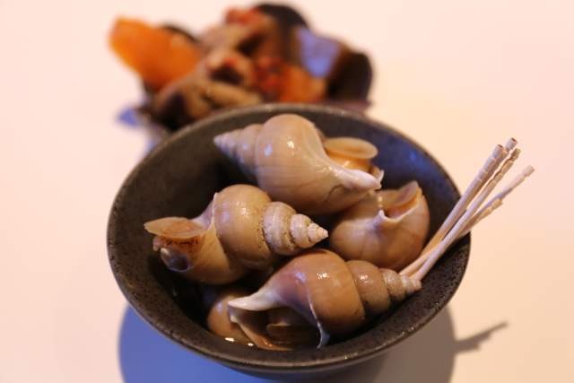 フジタカ食堂の白バイ貝のうま煮