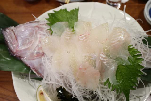 魚魚魚のカレイ刺身