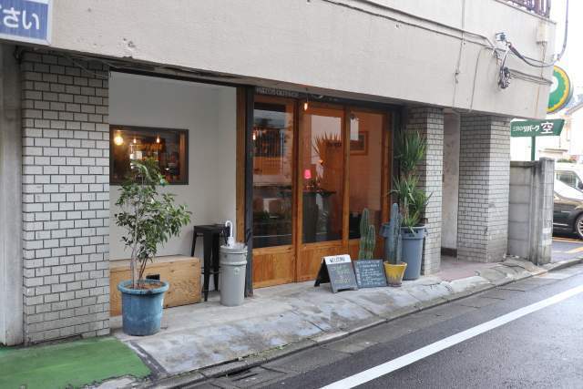ハトスアウトサイドの外観