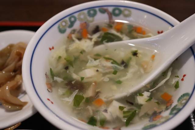 皇庭餃子房のランチスープ