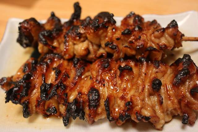 鳥たけの皮の焼き鳥