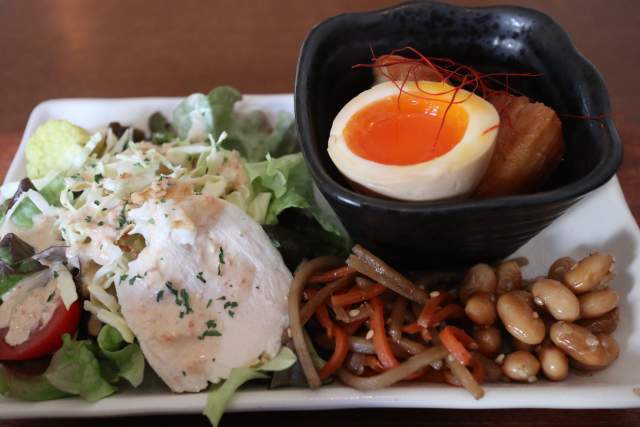 credoの玄米定食のおかず